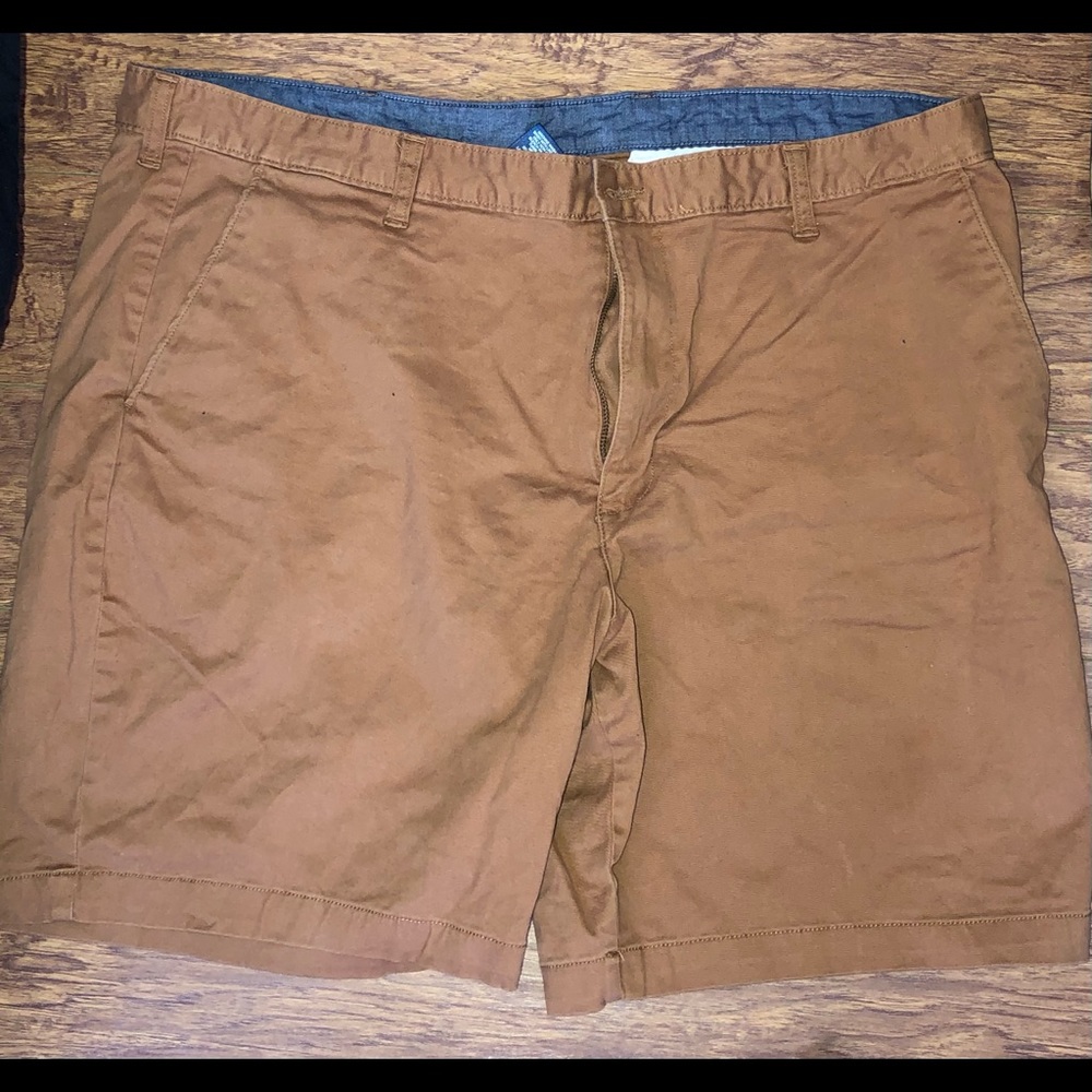 Men’s Khaki Shorts